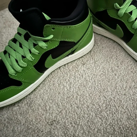 Jordan Green and Black High-Top Sneakers-Women’s - Picture 3 of 6
